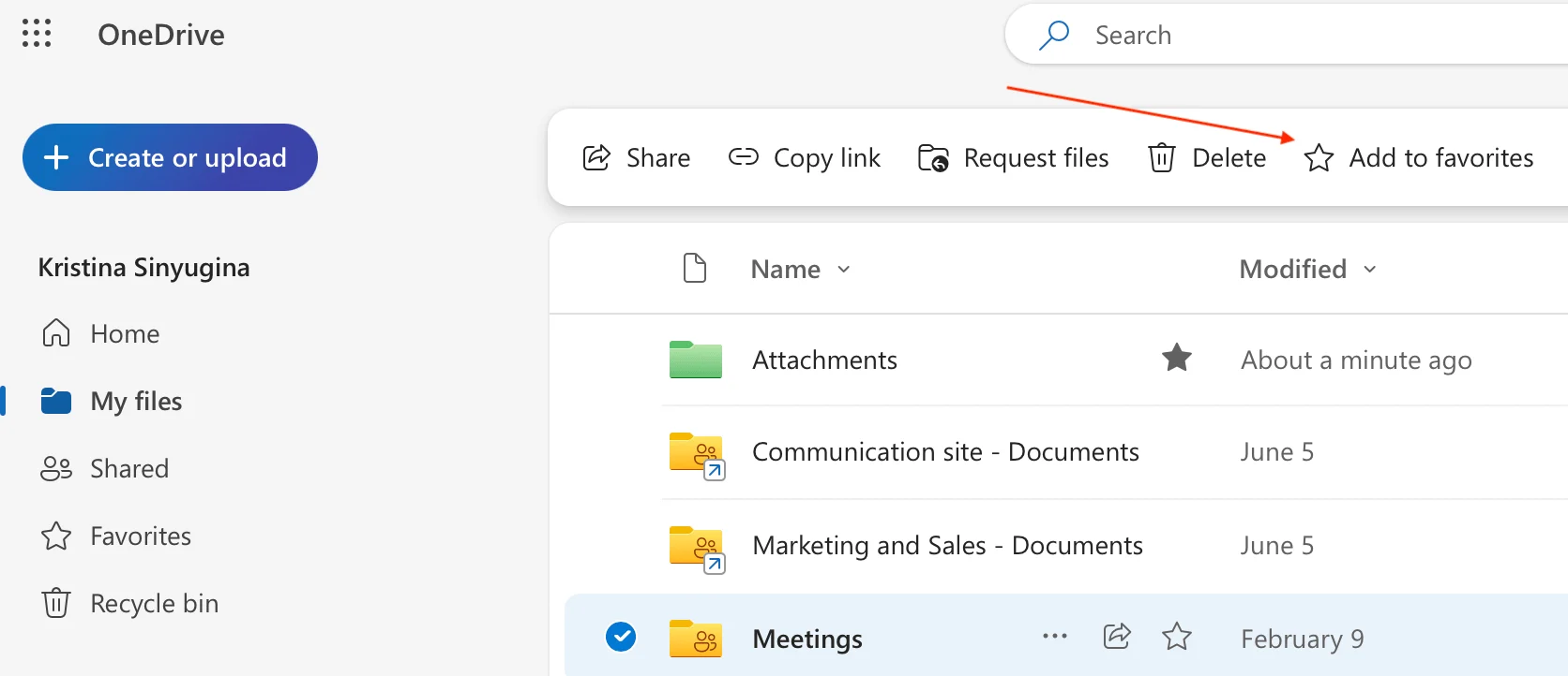 OneDrive ribbon menu with Favorite and Add shortcut options