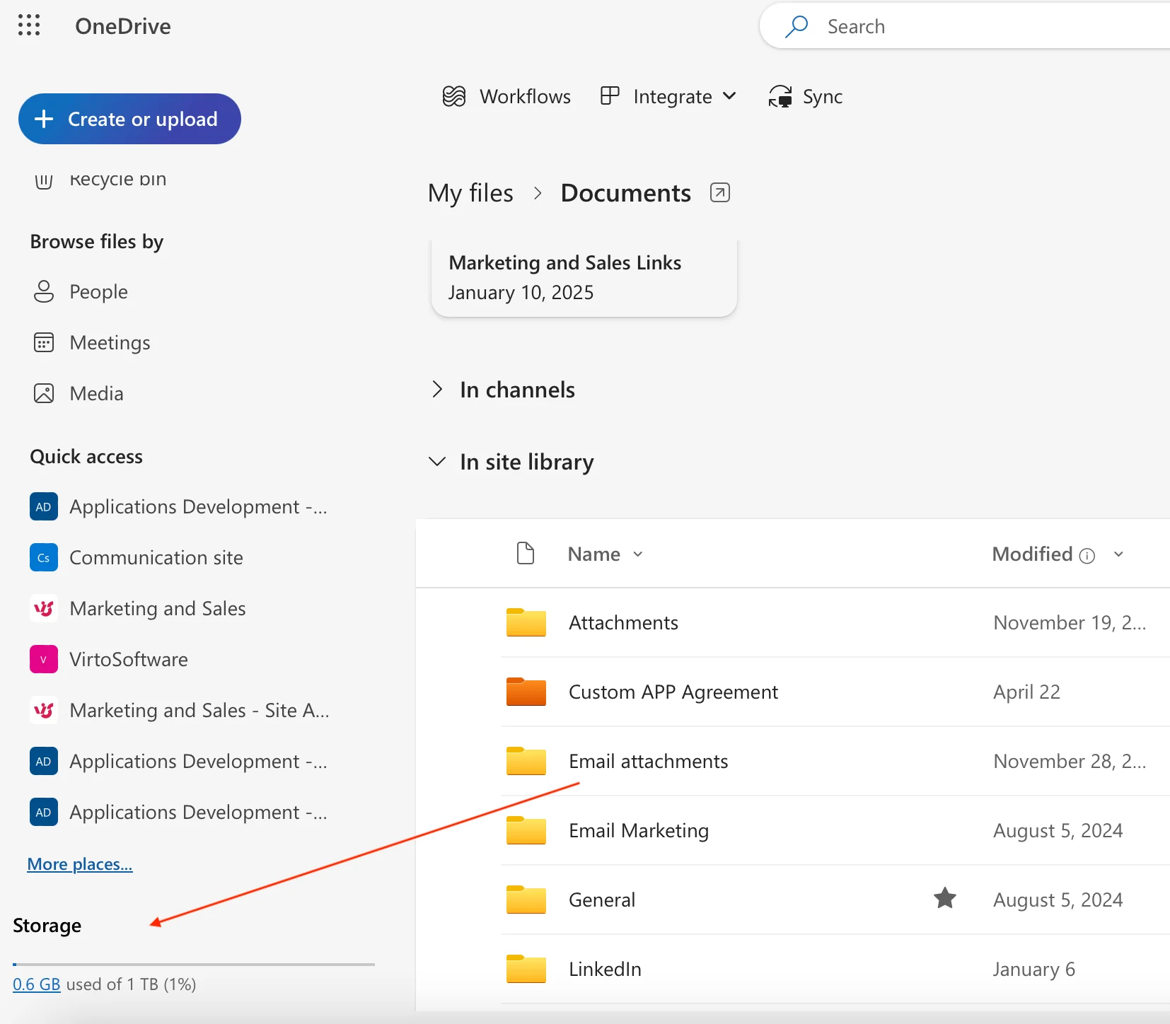 OneDrive storage usage and available space view